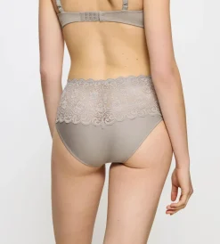High Waisted><noscript><img width=