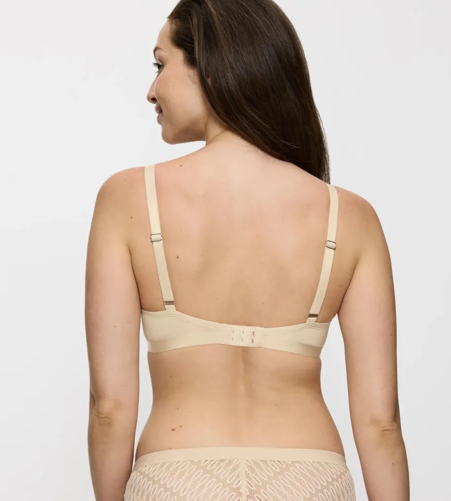 Fuller Cups|Underwired Bras>Triumph AURA SPOTLIGHT CreamyDream