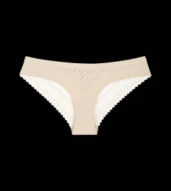 String, Brazilian|Seamless>Triumph AURA SPOTLIGHT CreamyDream