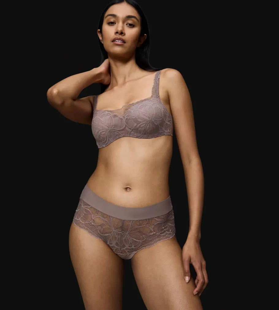 High Waisted>Triumph BODY MAKE-UP ILLUSION LACE PigeonGrey