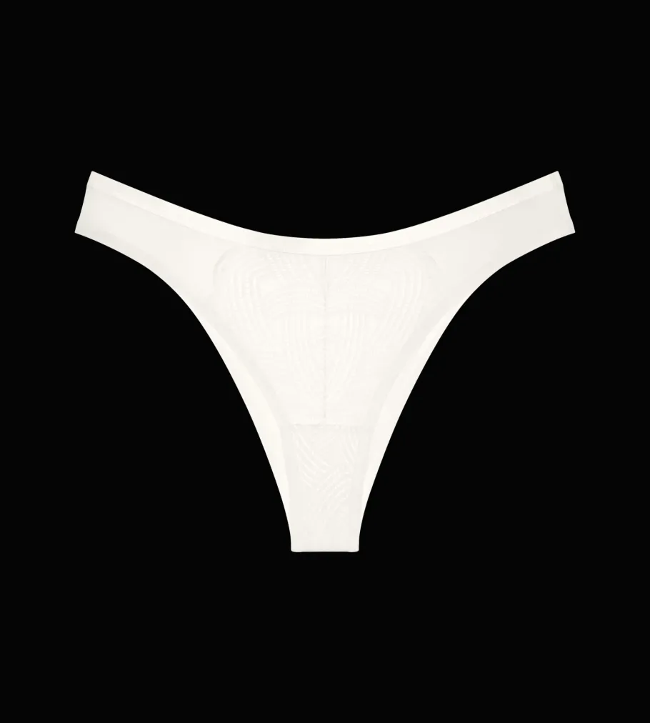 String, Brazilian>Triumph DELIGHTFUL SPOTLIGHT SilkWhite