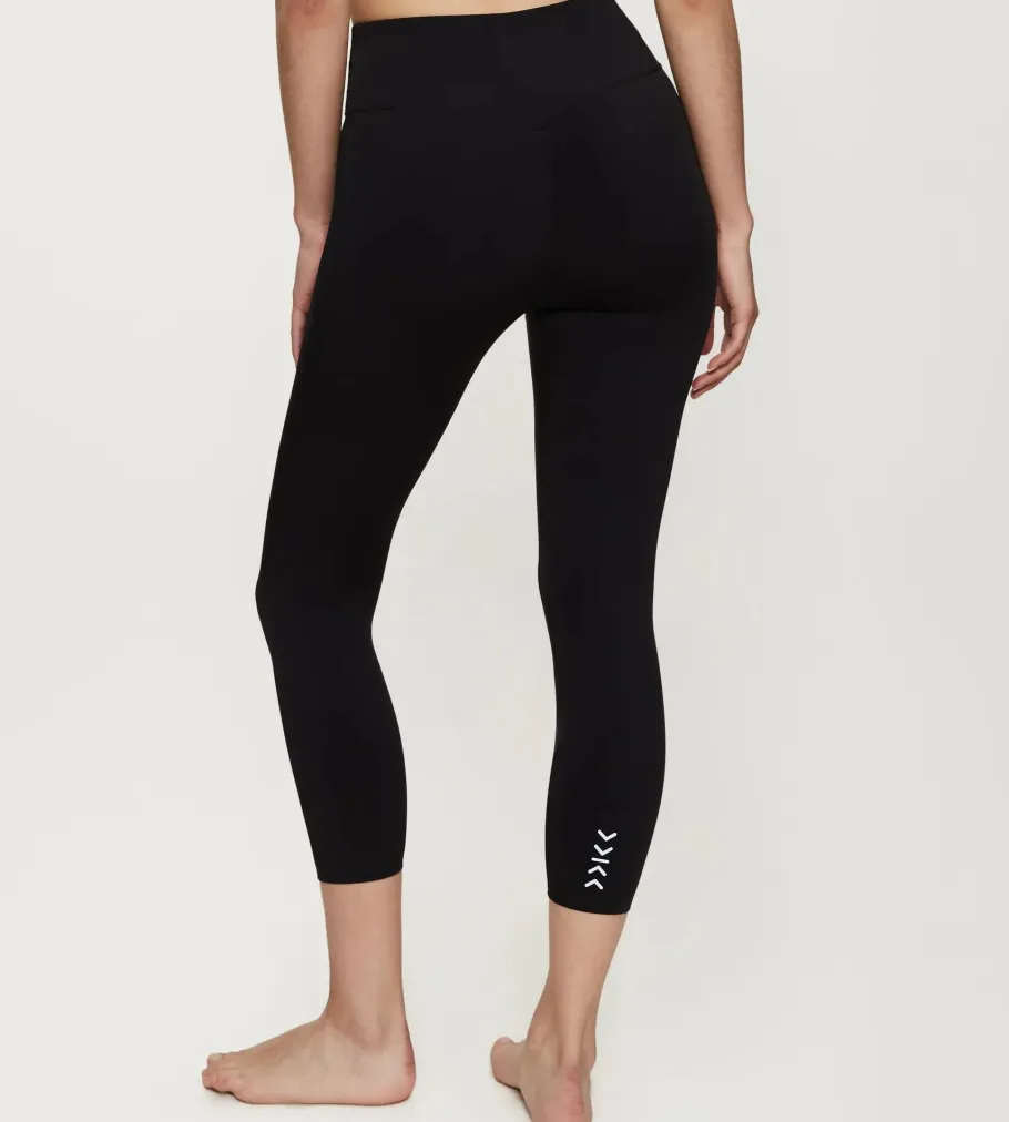 Leggings, Shirts>Triumph DL RTW AW22 Black