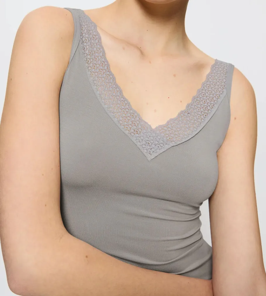 Camisoles, Vests, Tops>Triumph FEEL OF MODAL Silentgrey