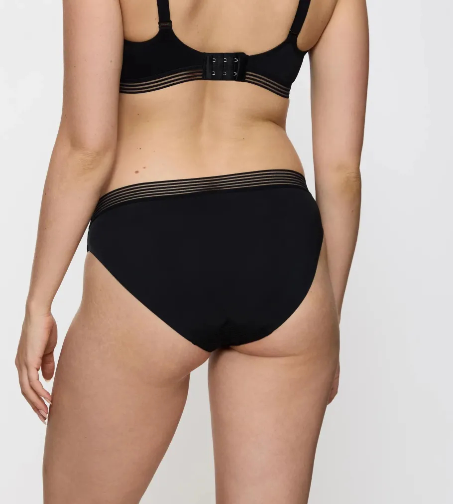 Hipster>Triumph INFINITE SENSATION Black
