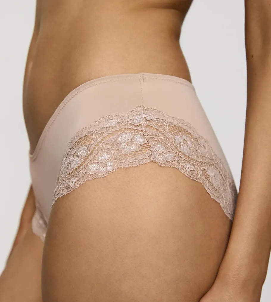 Hipster>Triumph LOVELY MICRO SmoothSkin