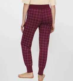 Trousers><noscript><img width=