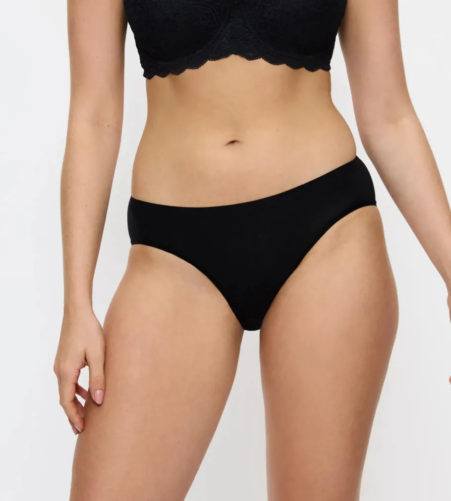 String, Brazilian>Triumph SENSE OF MODAL Black