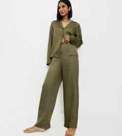 Trousers><noscript><img width=