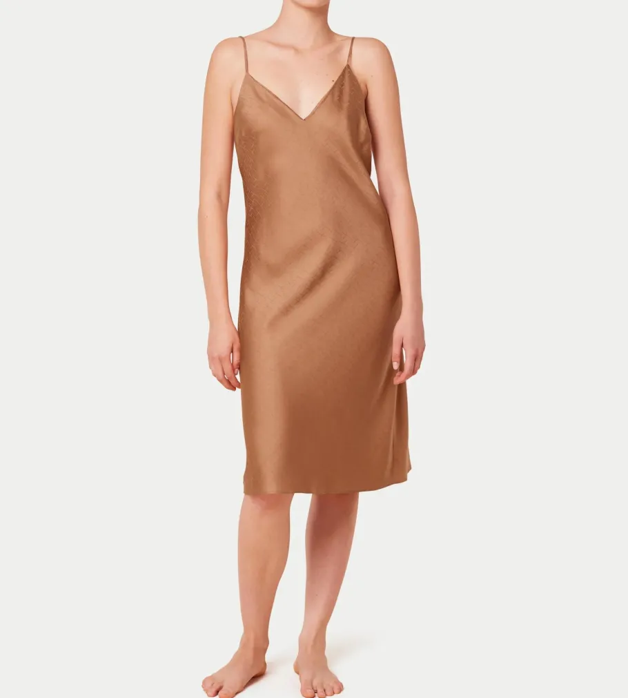 Nightdresses>Triumph SILKY SENSUALITY J Toast
