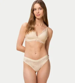 String, Brazilian><noscript><img width=