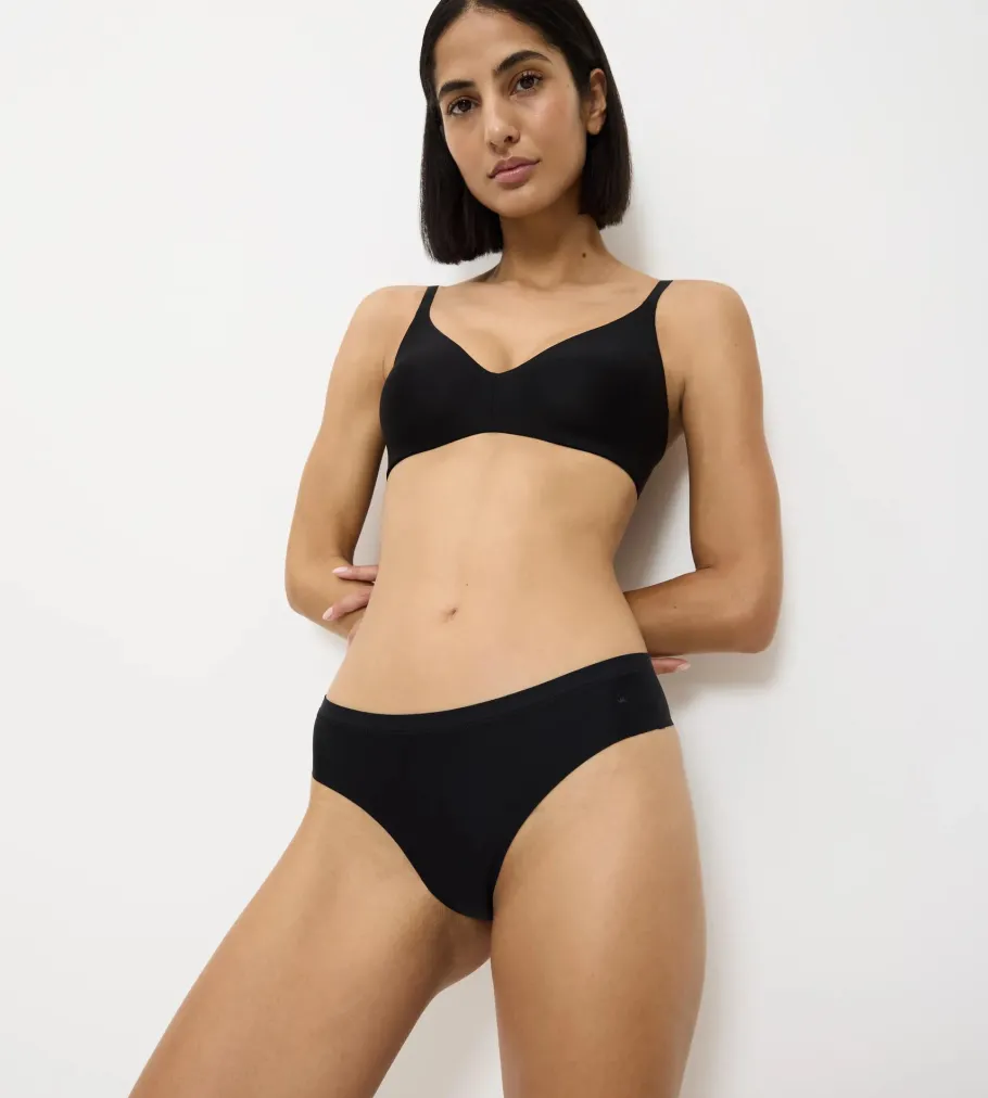 String, Brazilian>Triumph SMART MICRO Black