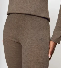 Trousers><noscript><img width=
