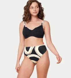 Bikinis><noscript><img width=