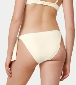 Bikinis><noscript><img width=