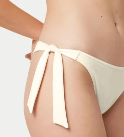 Bikinis><noscript><img width=
