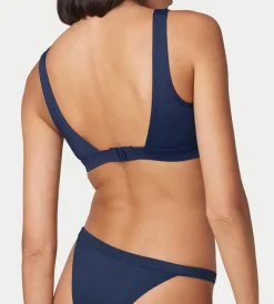 Bikinis><noscript><img width=