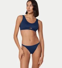 Bikinis><noscript><img width=
