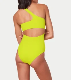 Swimsuits><noscript><img width=