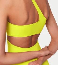 Swimsuits><noscript><img width=