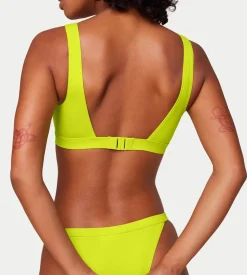 Bikinis><noscript><img width=