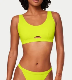 Bikinis><noscript><img width=