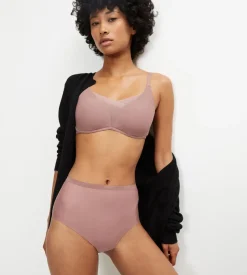 Non-wired Bras|Padded Bras><noscript><img width=