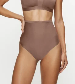 Lift Smart Shop Now|String, Brazilian>Triumph SHAPE SMART Toastedalmond